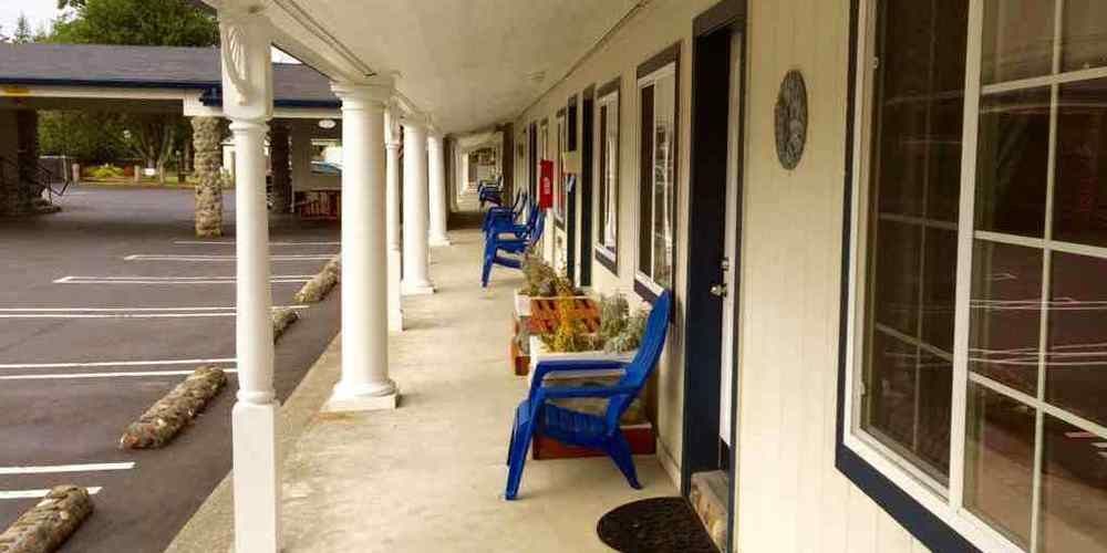 Ocean Breeze Motel Флоренс Экстерьер фото